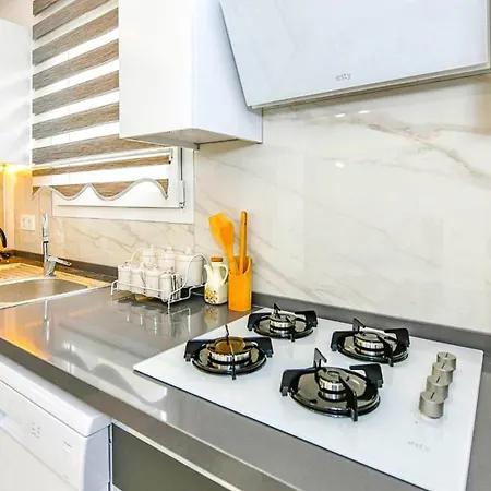 Vila 4 Bedroom - 5847
