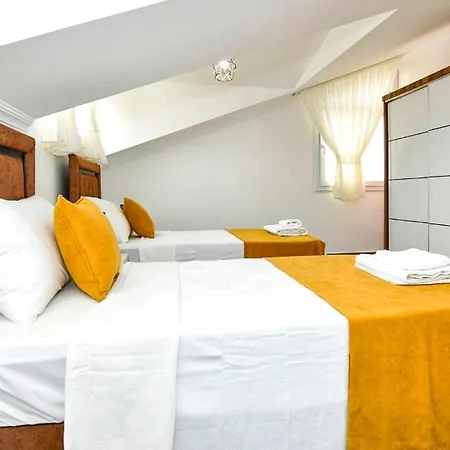 4 Bedroom - 5847 * 페티예