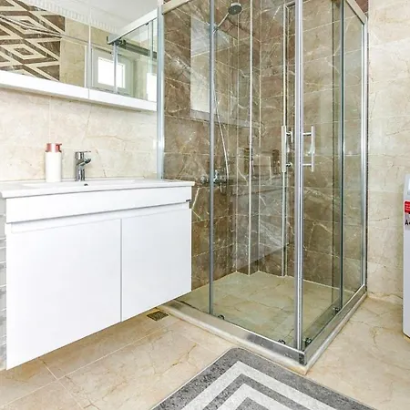 4 Bedroom - 5847