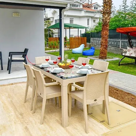 4 Bedroom - 5847