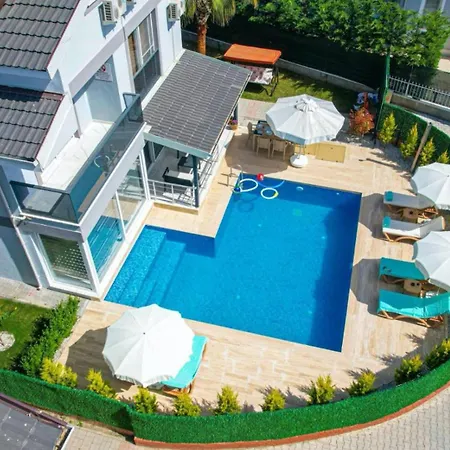4 Bedroom - 5847 Fethiye